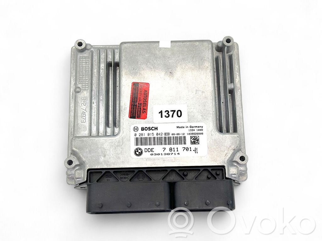 BMW 1 E81 E87 Engine control unit/module 