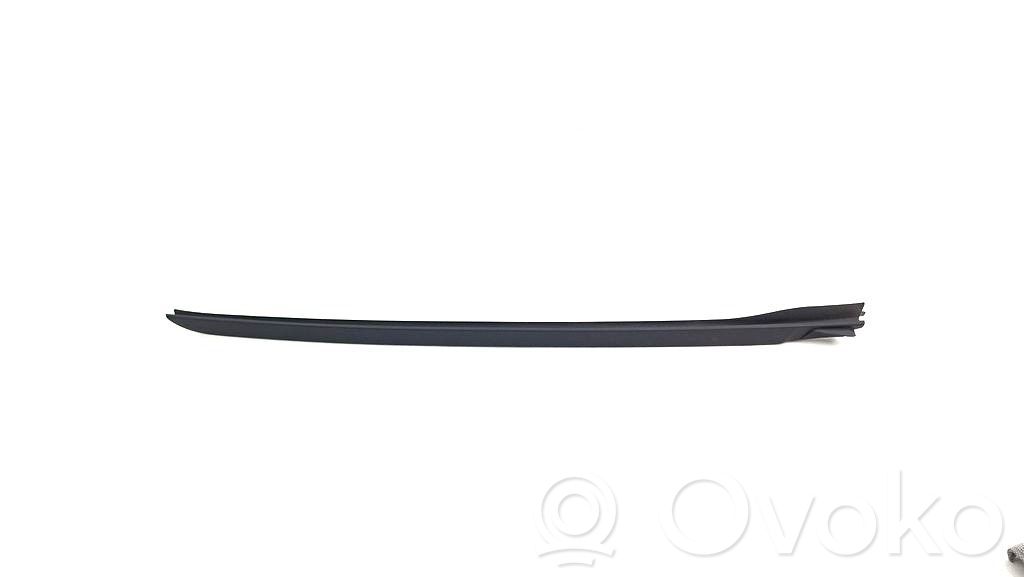 BMW i4 Windshield trim 