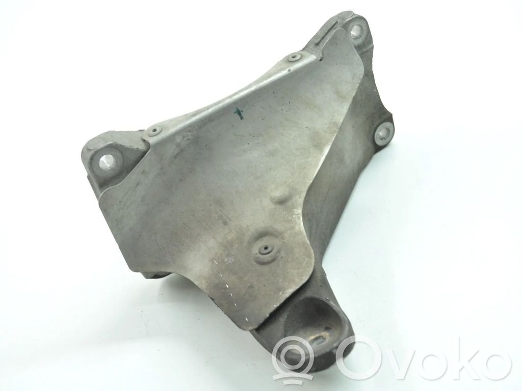 BMW M3 e92 Engine mounting bracket 