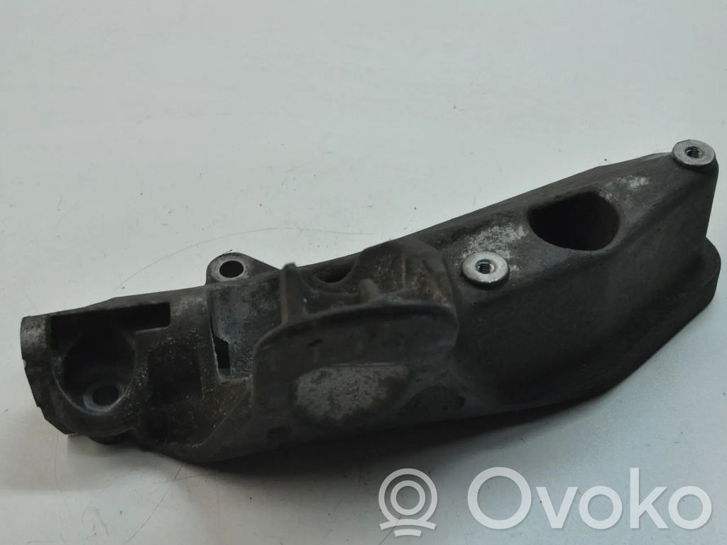 Soporte de montaje del motor (Usadas)   6763217