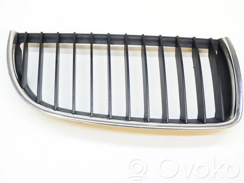 Front bumper upper radiator grill   7120008