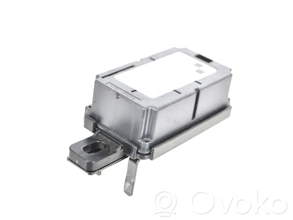 BMW X5 F15 GPS-pystyantenni 
