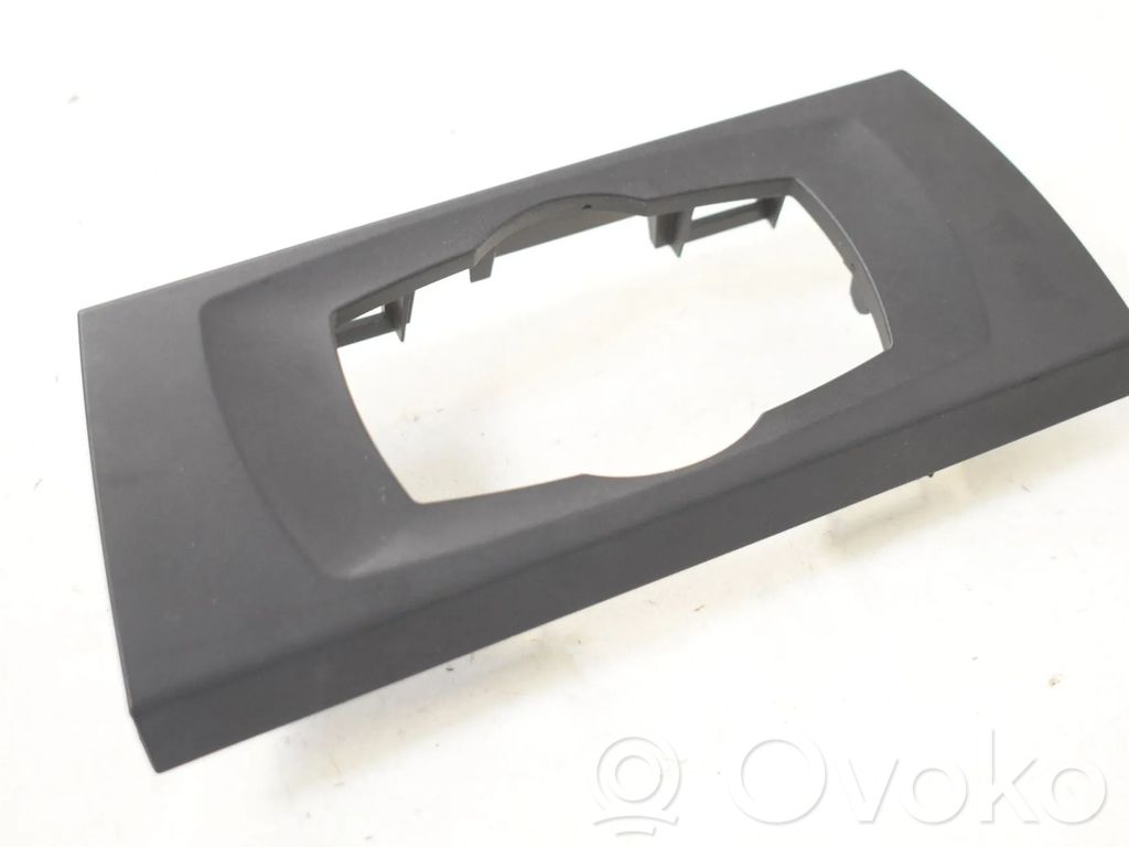BMW 3 E90 E91 Panel trim 