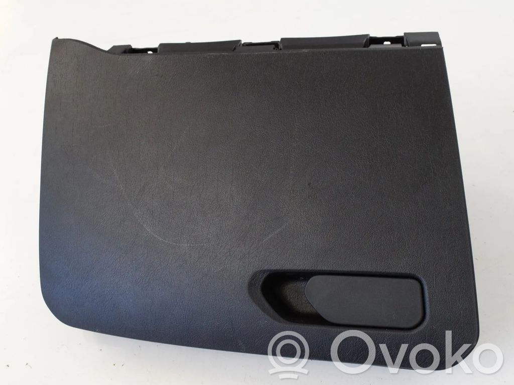 Fiat Tipo Guantera 