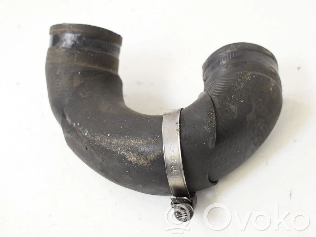 Engine coolant pipe/hose   7558071