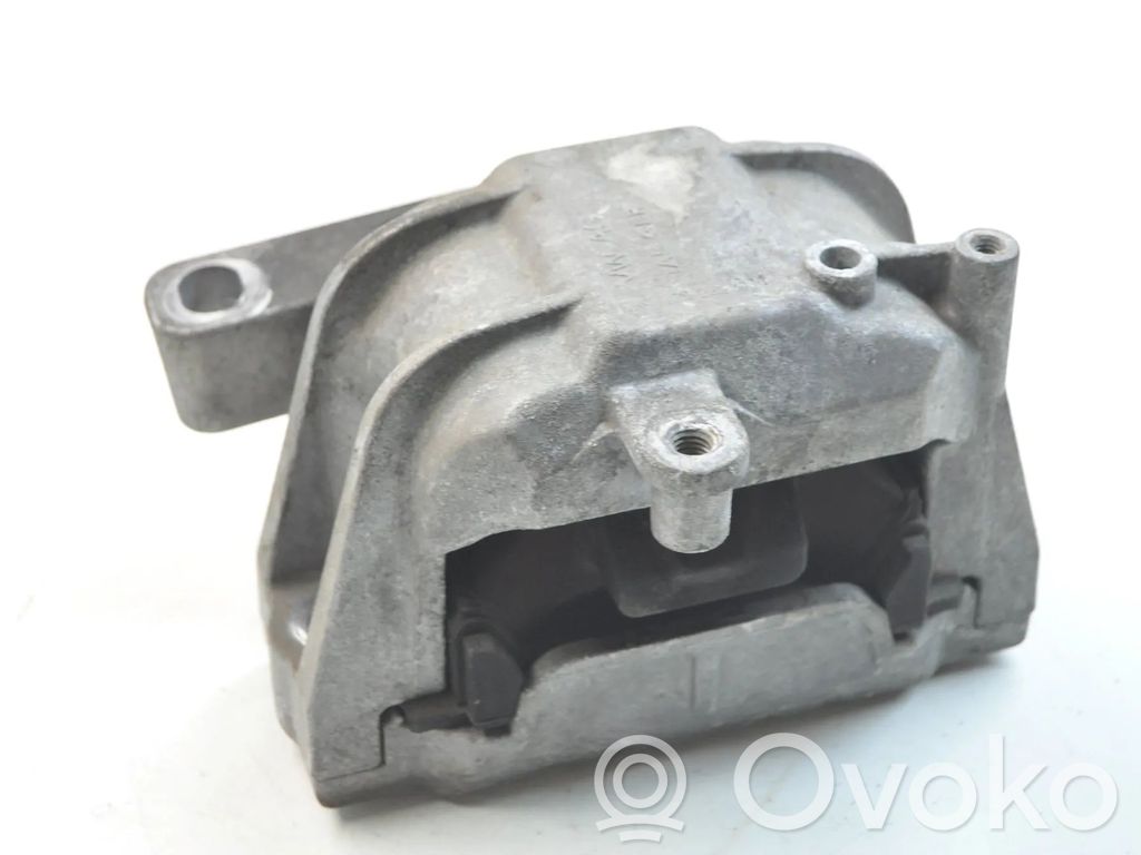 Engine mount bracket   1K0199262AM