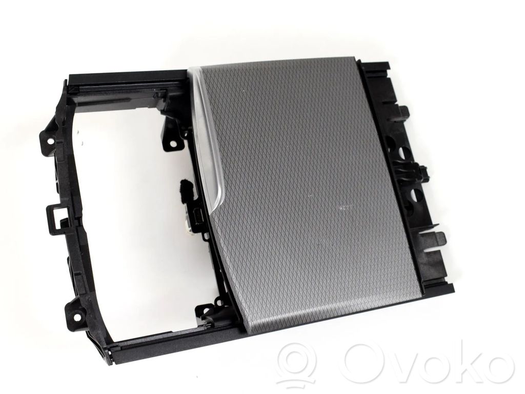 BMW 5 G30 G31 G38 Cup holder 