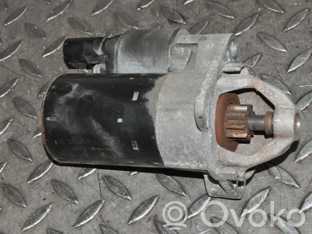 Audi A6 S6 C6 4F Starteris 