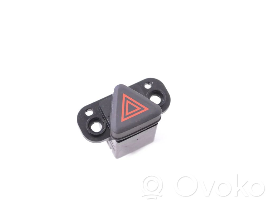 Chevrolet Trax Hazard light switch 