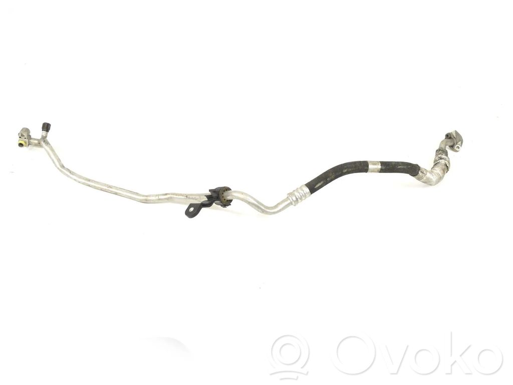 BMW M3 e92 Ilmastointilaitteen putki (A/C) 