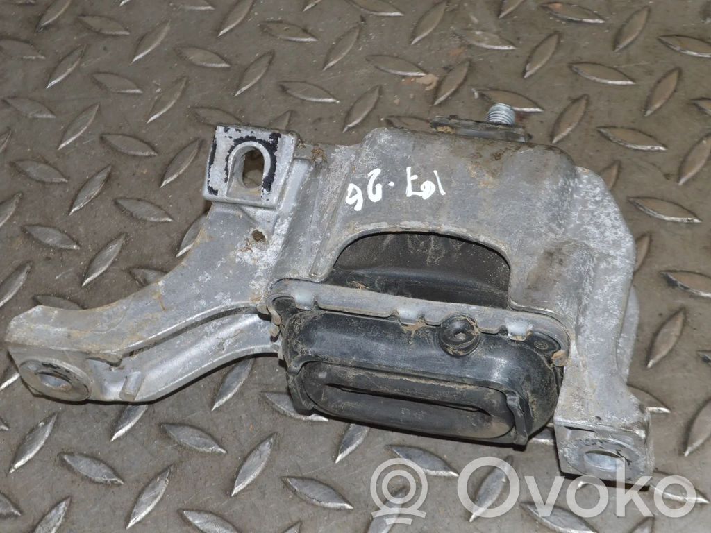 Mini One - Cooper Coupe R56 Engine mount bracket 