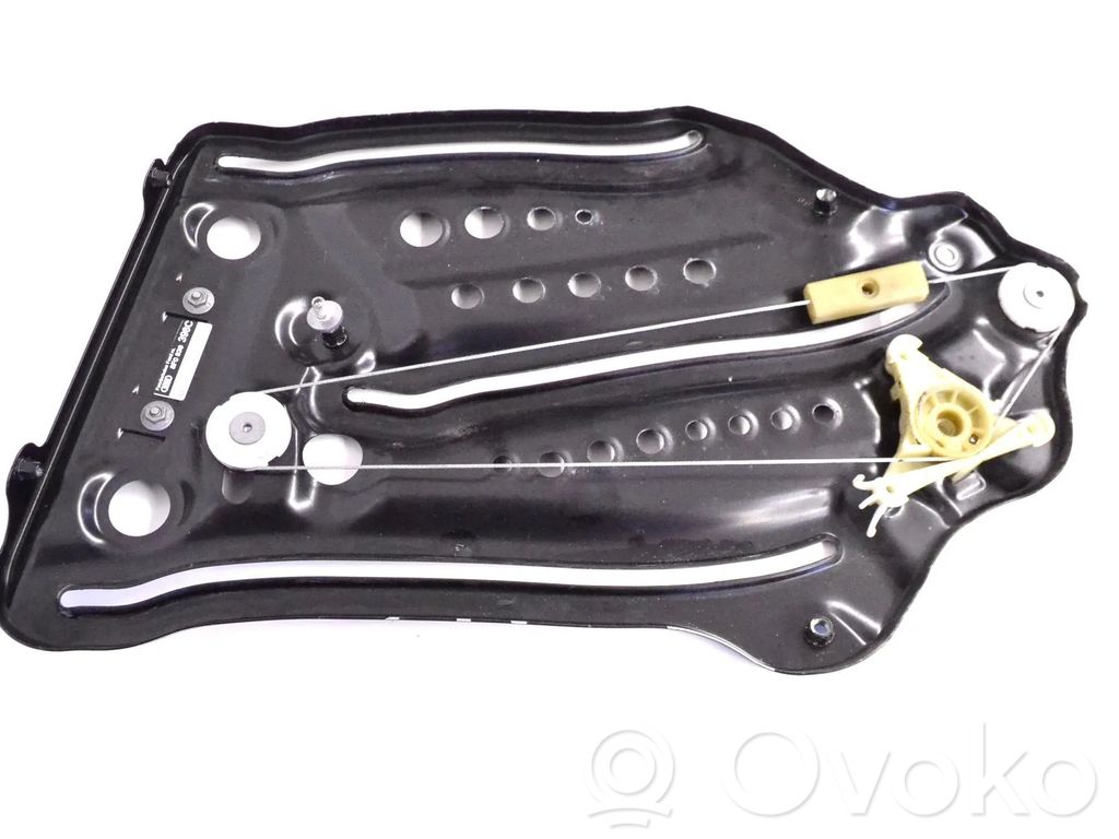 Mechanizm podnoszenia szyby tylnej bez silnika   8F0839398C