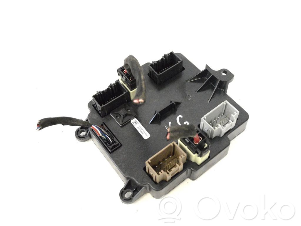 Tesla Model X Door control unit/module 