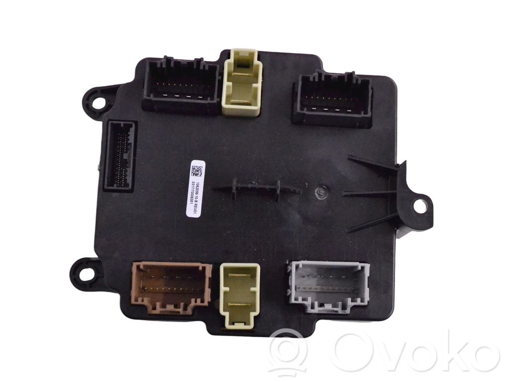 Tesla Model X Door control unit/module 