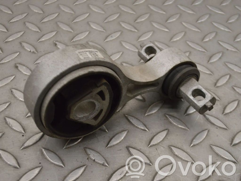 Engine mount bracket   06700042970