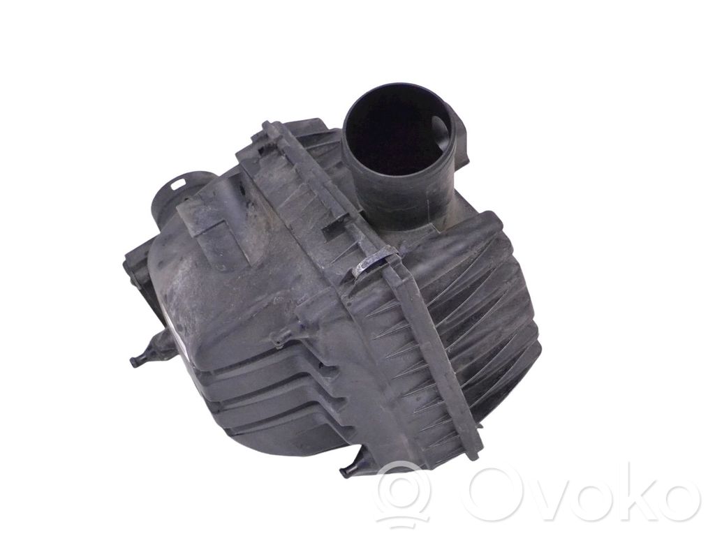 BMW i8 Air filter box 