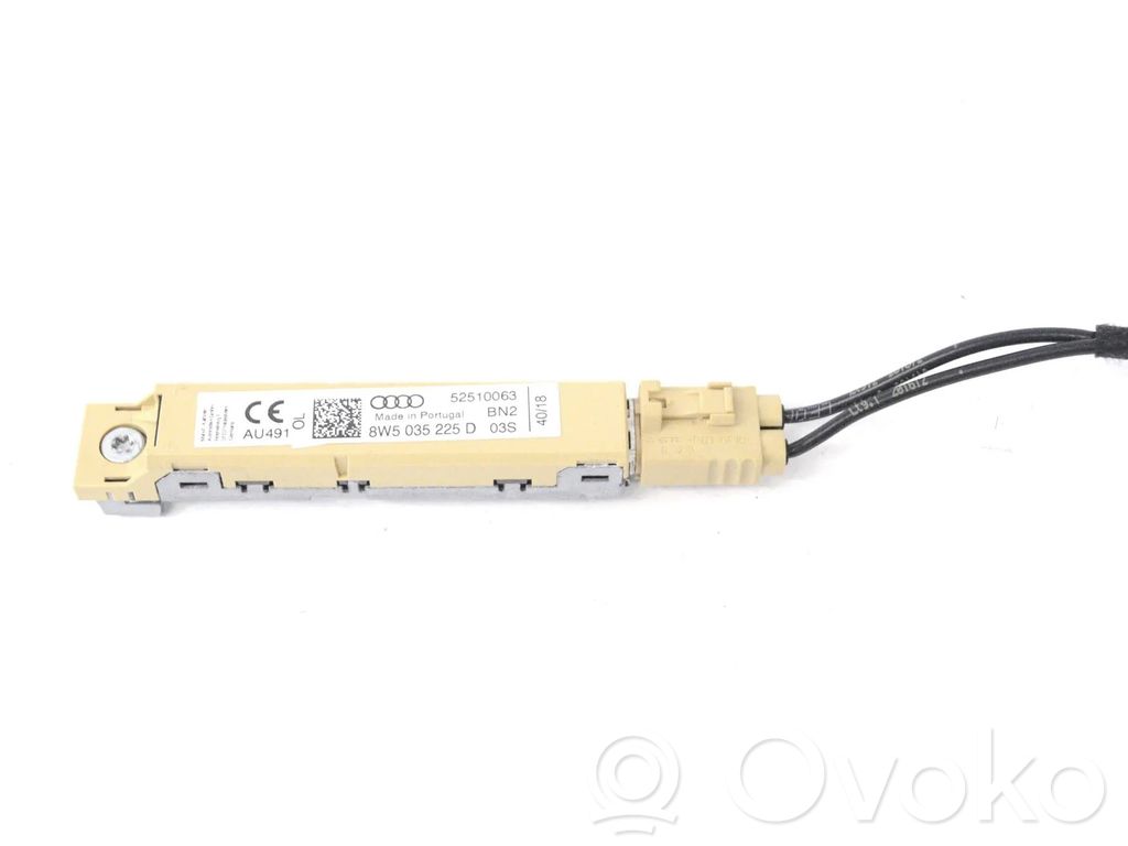 Audi A4 S4 B9 8W Antenos stiprintuvas 