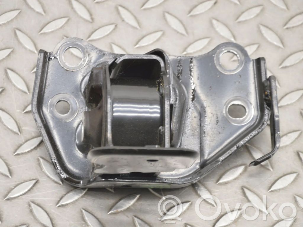 Engine mount bracket