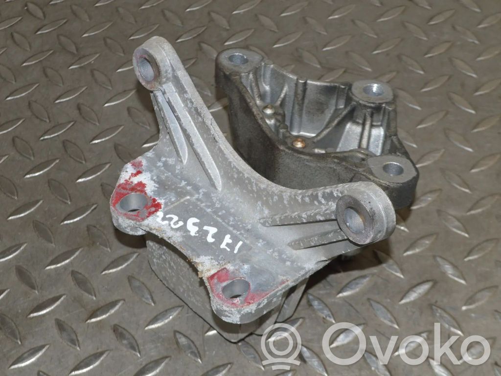 Alfa Romeo Giulietta Engine mount bracket 