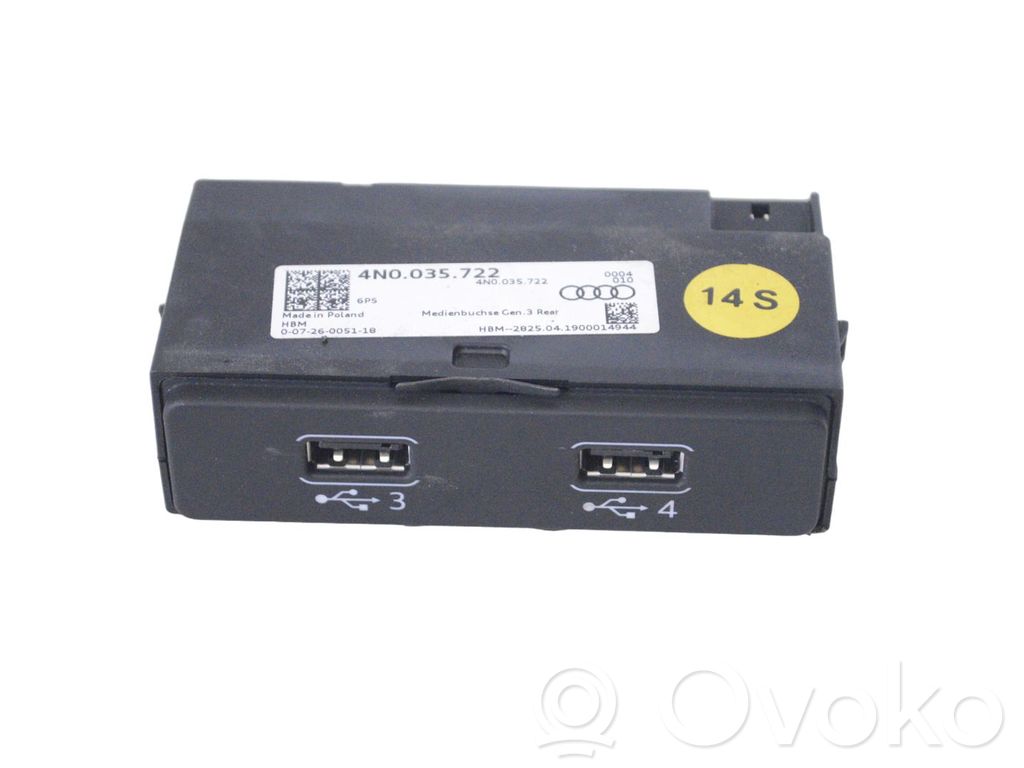 Audi Q8 USB-pistokeliitin 