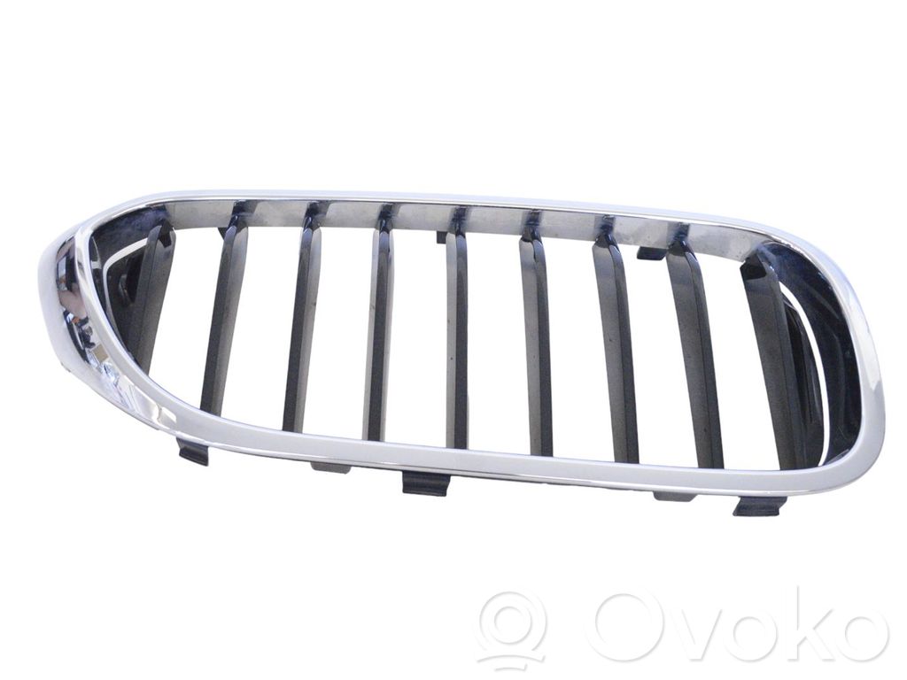 BMW 5 G30 G31 G38 Griglia superiore del radiatore paraurti anteriore 