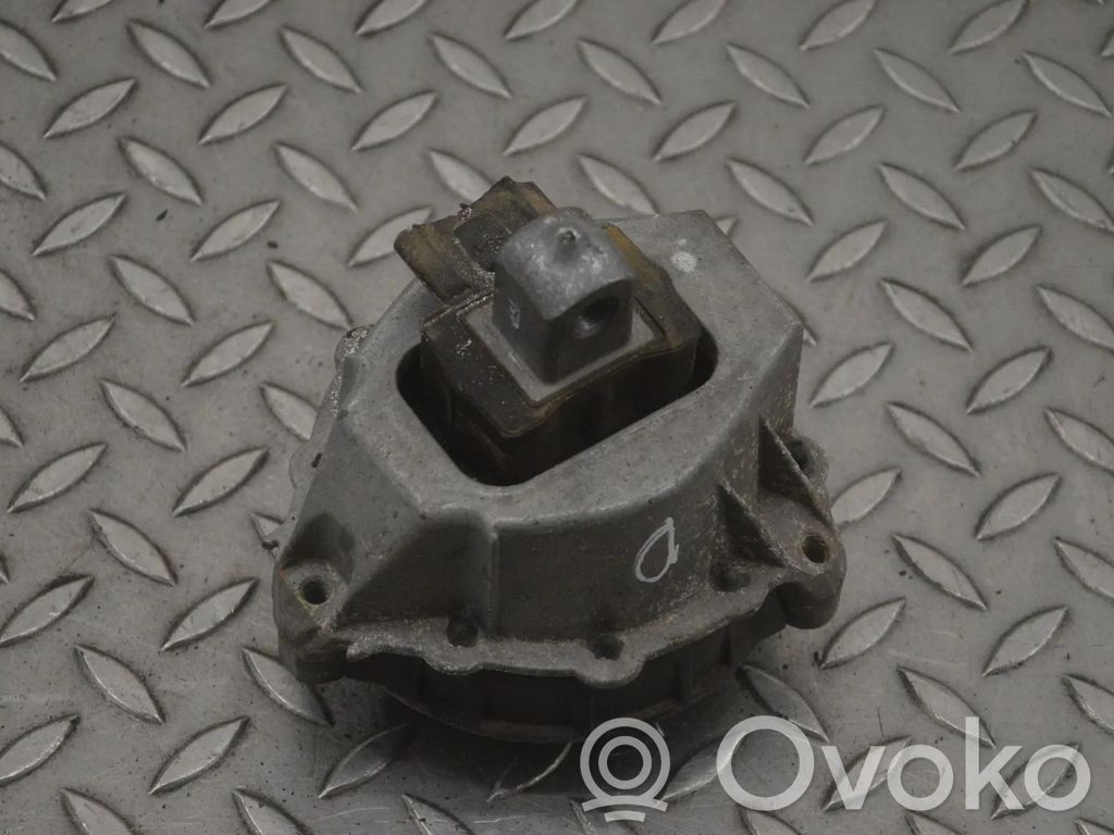 BMW 3 G20 G21 Engine mount bracket 
