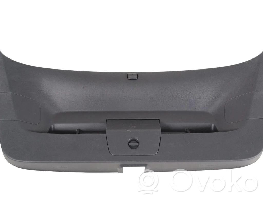 Volkswagen Golf VII Poszycie / Tapicerka tylnej klapy bagażnika 