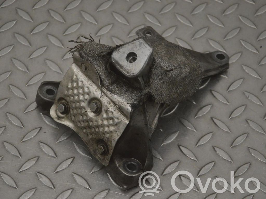 Audi A6 S6 C7 4G Engine mounting bracket 