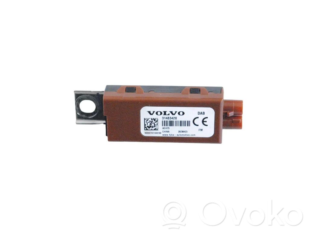 Volvo XC40 Antenos stiprintuvas 