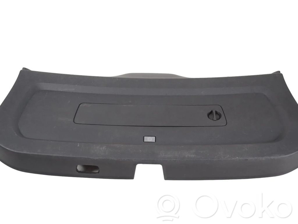 Volvo XC90 Tailgate trim 