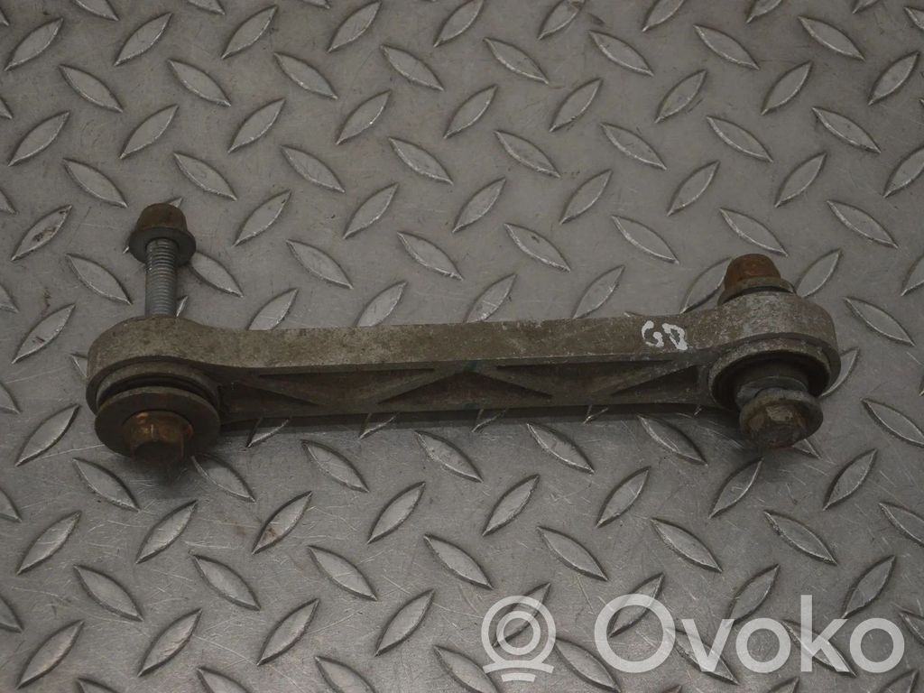 Tesla Model S Вилы 