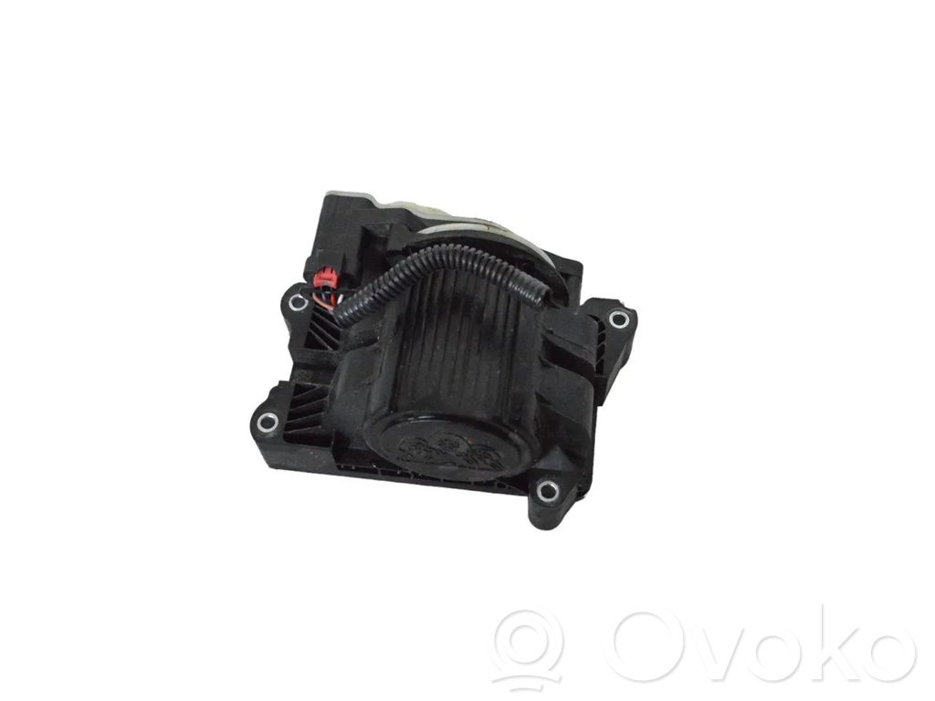 Tesla Model Y Electric auxiliary coolant/water pump 