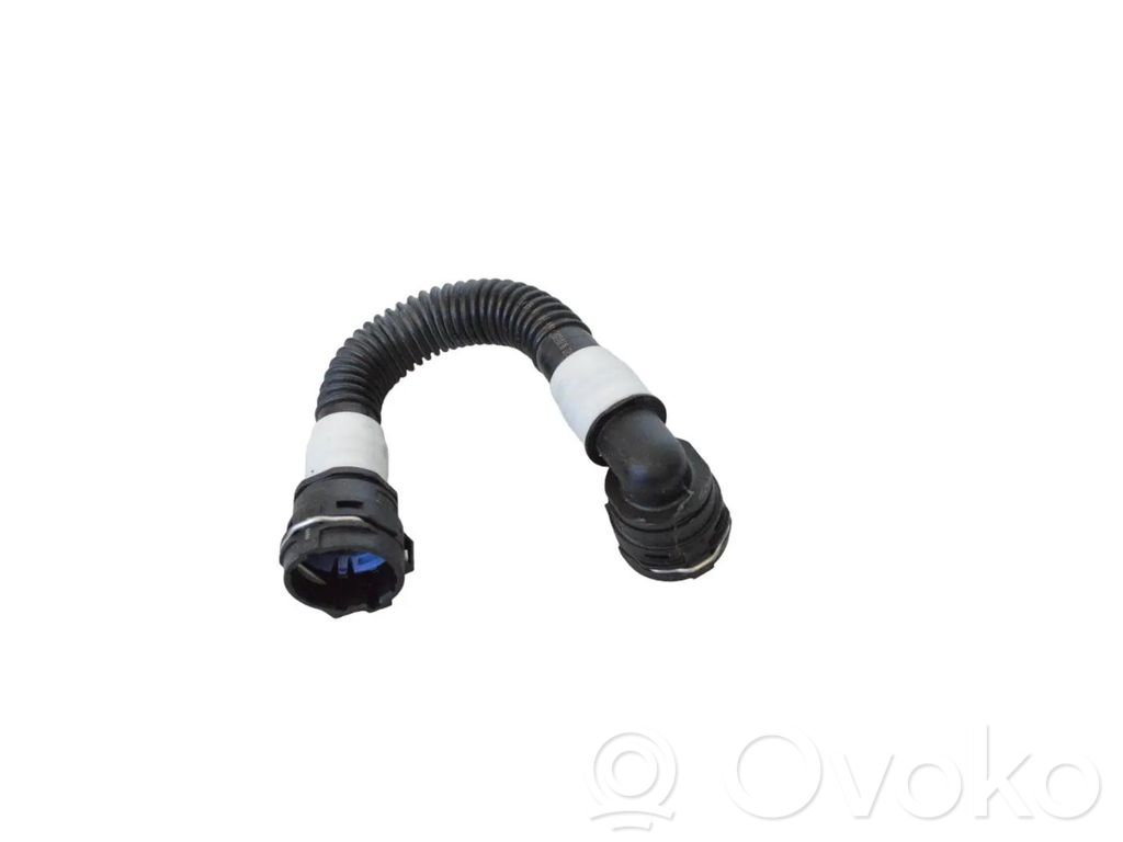 Tesla Model Y Engine coolant pipe/hose 