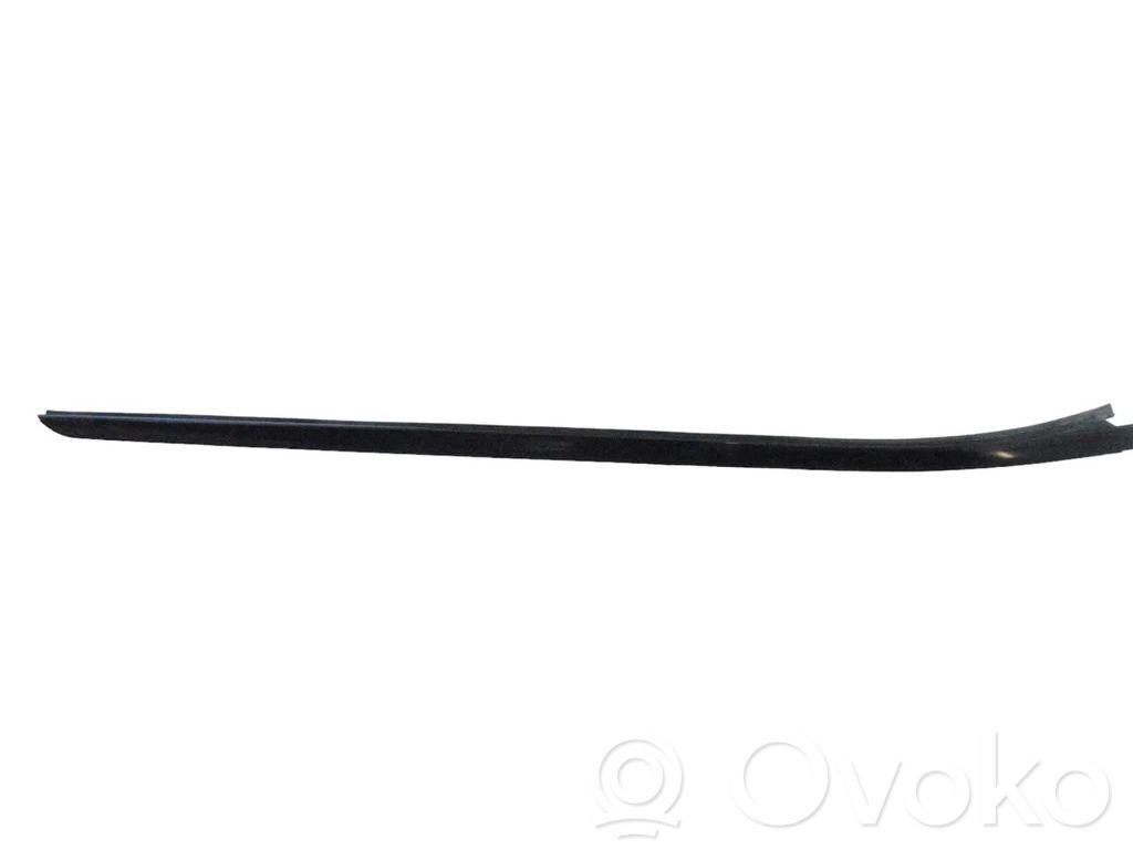 KIA Stinger Moldura del parabrisas 