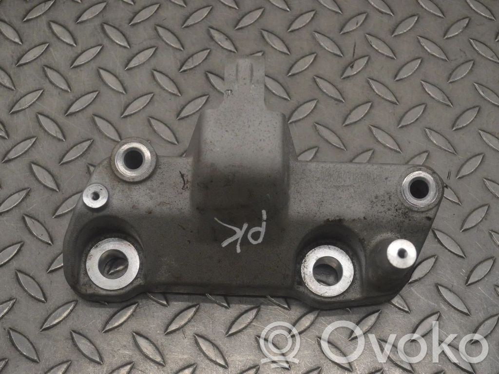 Engine mounting bracket   31686307