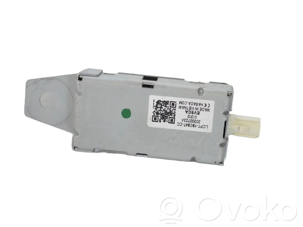 Ford Puma Antenos stiprintuvas 