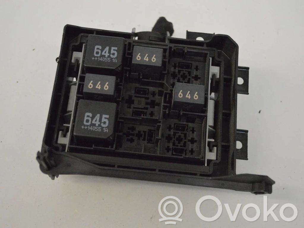 Porsche Cayenne (92A) Set cutie siguranțe 