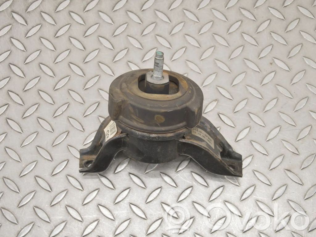 Engine mount bracket   218102P950