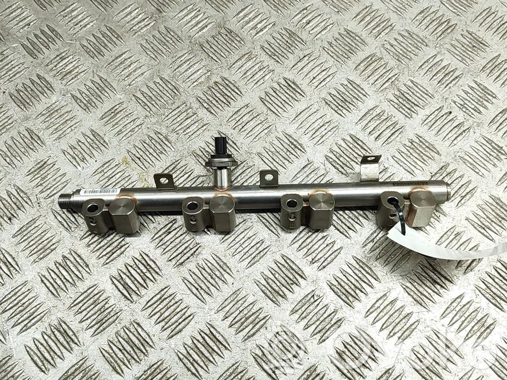 KIA Sorento Rampă alimentare injectoare 