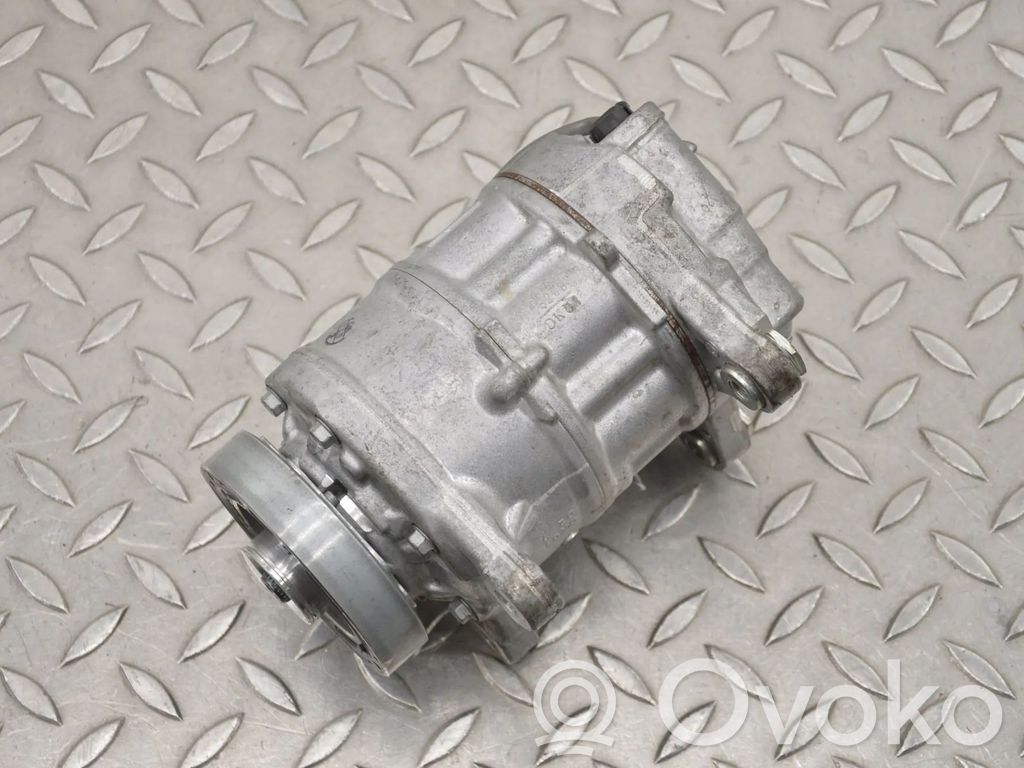 BMW 2 F22 F23 Compressore aria condizionata (A/C) (pompa) 