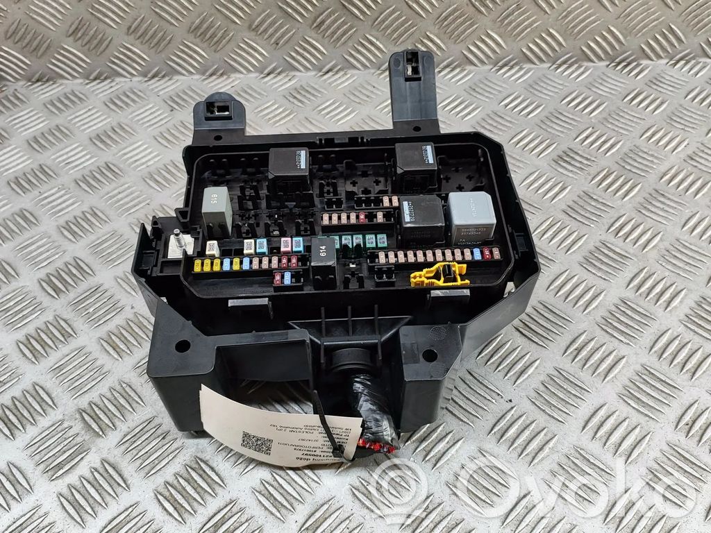 Polestar 2 Fuse box set 