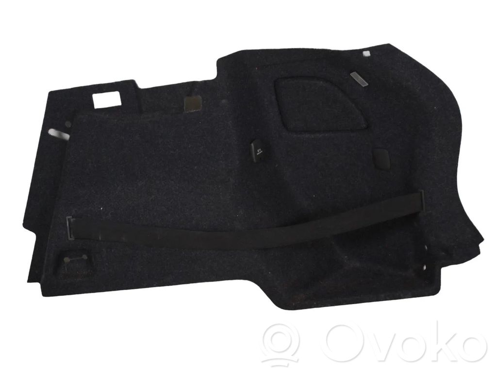 Volvo XC40 Boczek / Tapicerka / bagażnika 