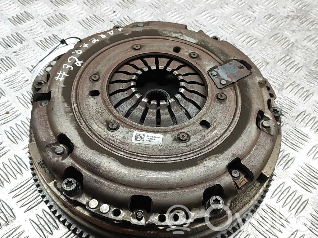 Nissan NV400 Sankabos komplektas 
