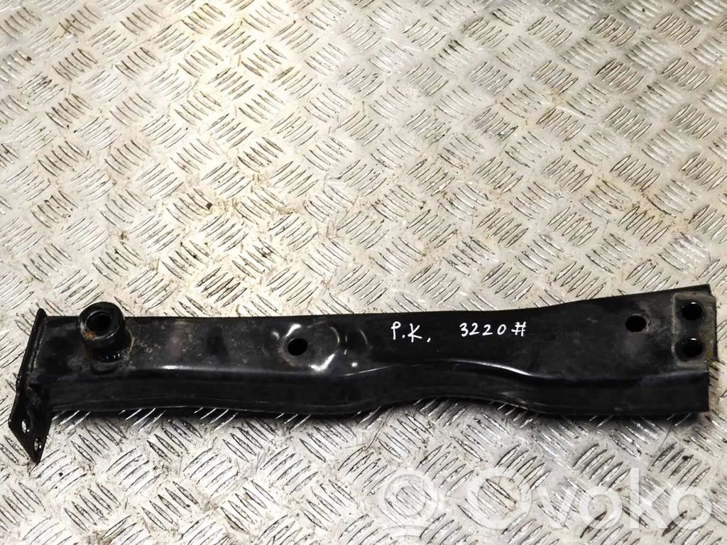 Nissan Qashqai Support, fixation radiateur