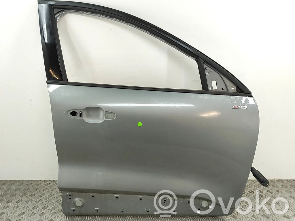 Drzwi przednie   LV4BS20220AK