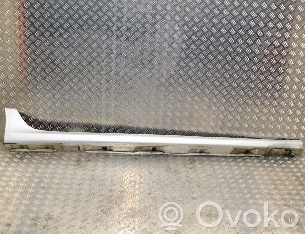 Próg   4G0853860F