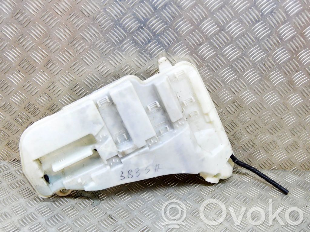BMW 6 F12 F13 Rezervor lichid spălare parbriz 