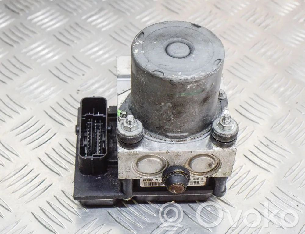Audi A4 S4 B7 8E 8H Pompa ABS 
