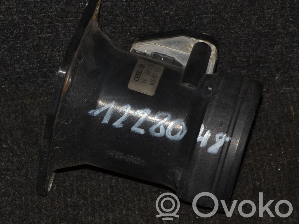 Audi A3 S3 8L Ilmamassan virtausanturi 