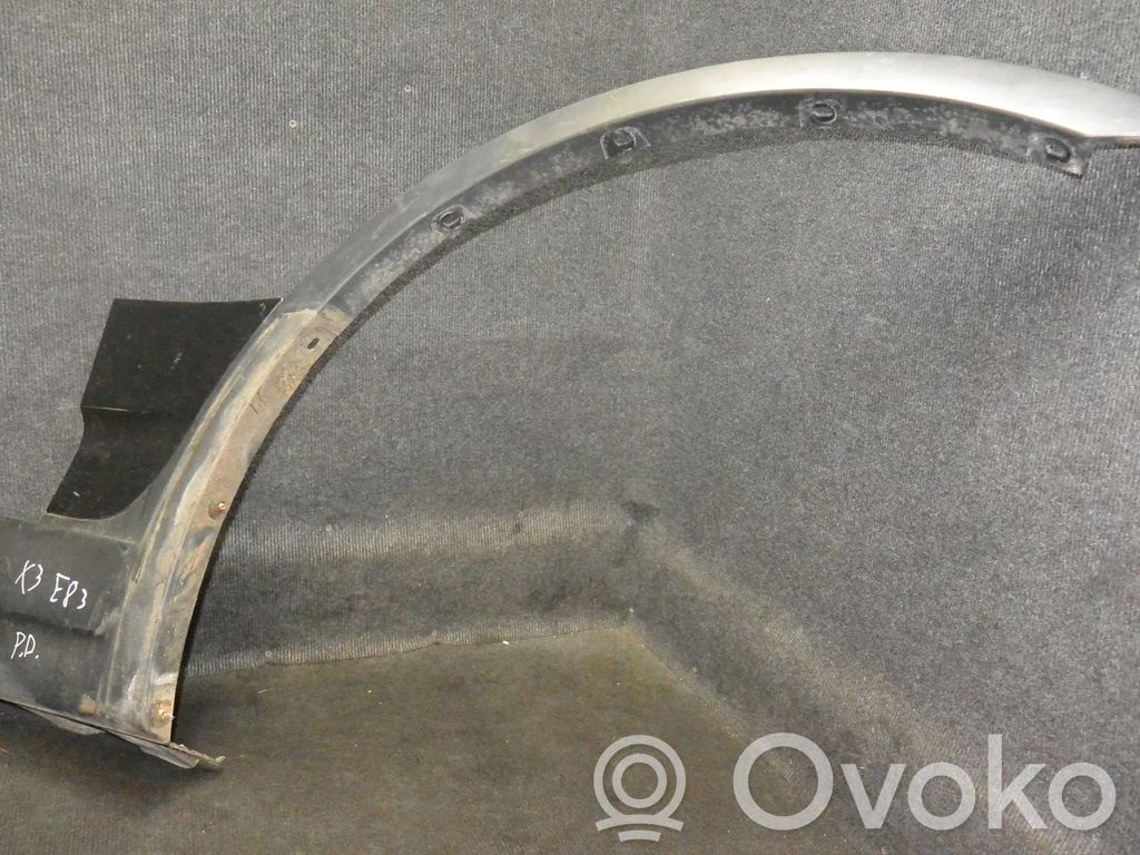 BMW X3 E83 Fender end trim 